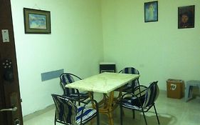 Mutaz Apartment